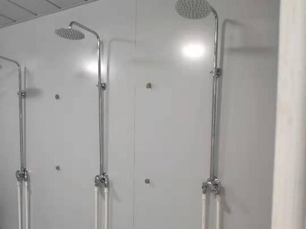 集装箱洗澡间
